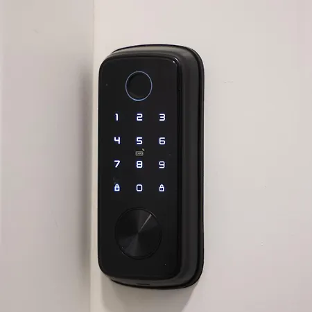 Elegant Near Wilson Square * Tirana