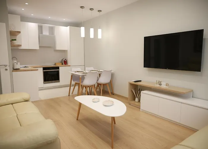 Elegant Near Wilson Square Tirana