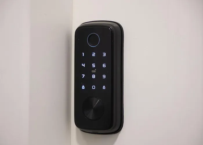 Elegant Near Wilson Square * Tirana