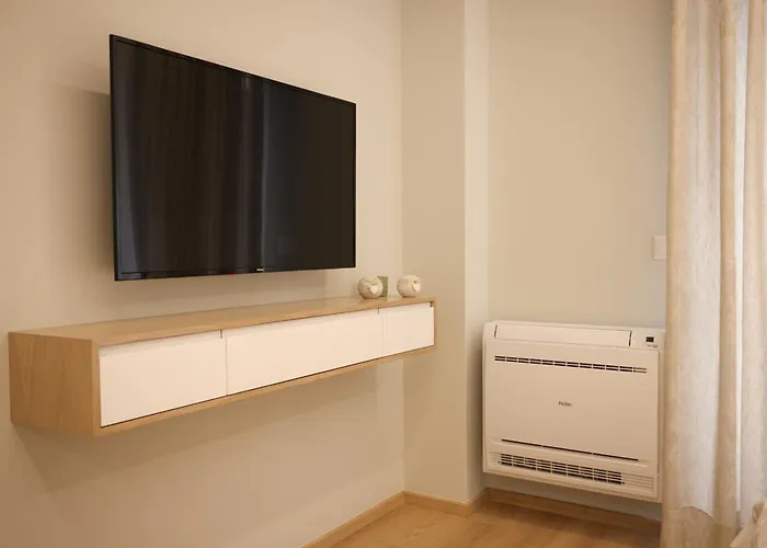 Elegant Near Wilson Square شقة تيرانا